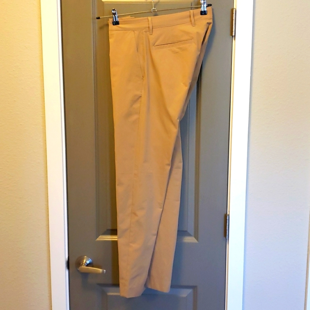 JCrew like new Mens Flex slim W31/L30 tan pants